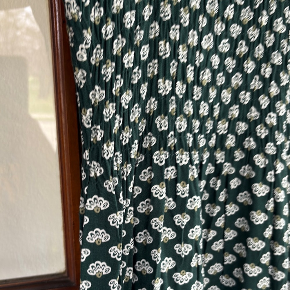 NWT Green maxi Dress π - Picture 2 of 9
